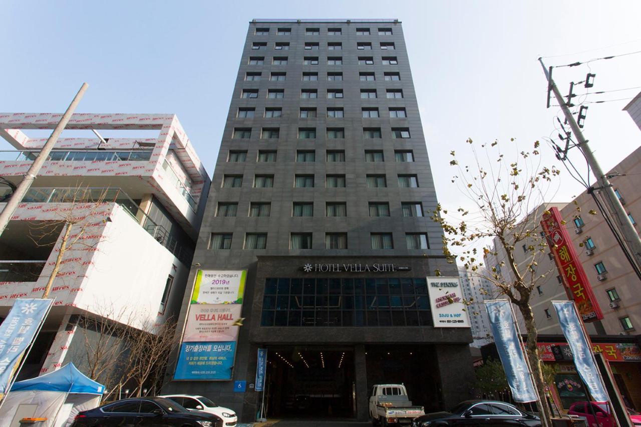 סוואן Vella Suite Hotel מראה חיצוני תמונה